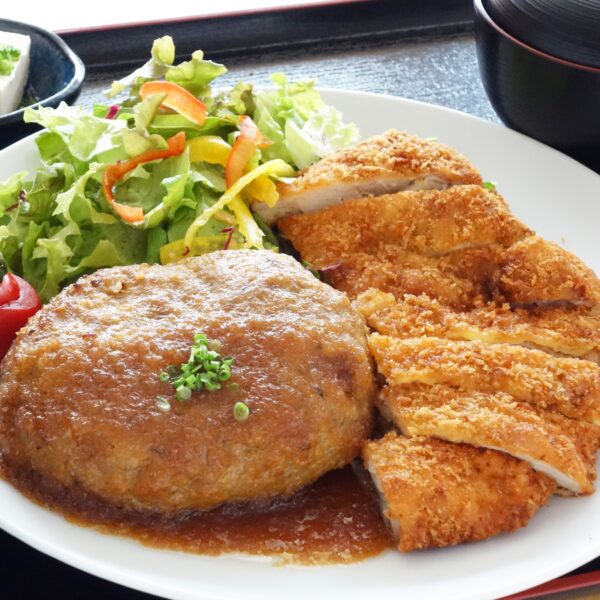 熊本市場 肉食堂よかよか イメージ画像2