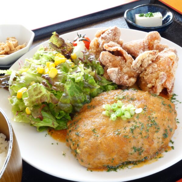熊本市場 肉食堂よかよか イメージ画像3