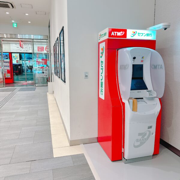 銀行ATM イメージ画像1